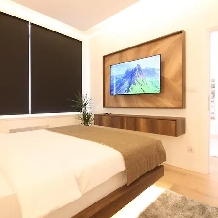 Magic Apartment
